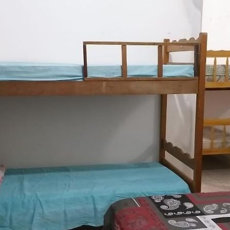 Hostel Praia Martin De Sa Карагуататуба Екстериор снимка