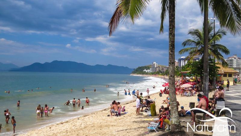 Hostel Praia Martin De Sa Карагуататуба Екстериор снимка