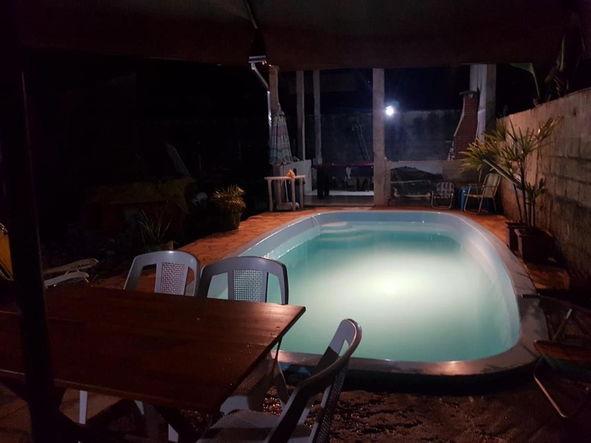 Hostel Praia Martin De Sa Карагуататуба Екстериор снимка